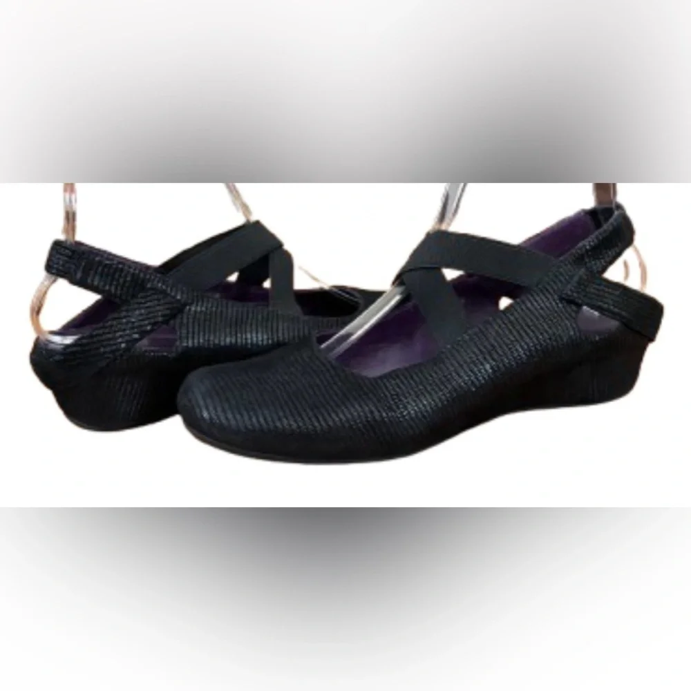Van Eli Marjory blk w slght sprkle & elstc crss cross strps slngbk shoes SZ 6.5